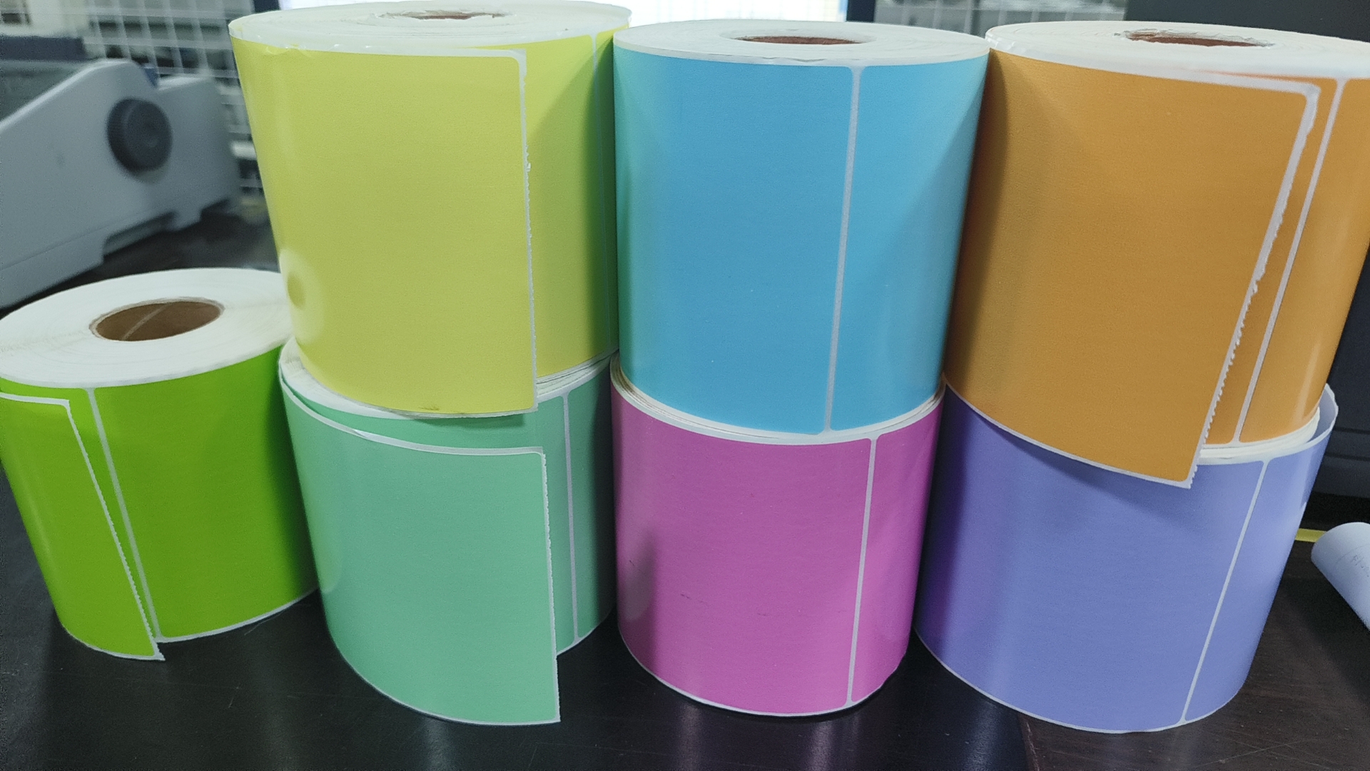 Customized Label Self-Adhesive Label Stickers Competitive Prices Permanent Self-Adhesive Samples