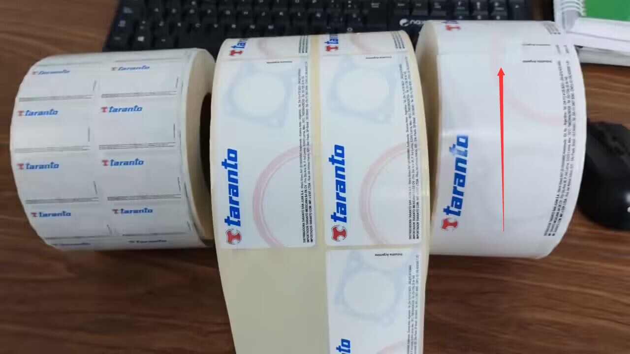 Custom Logo Vinyl Waterproof Printed Bottle Logo Packaging Labels Sticker Roll