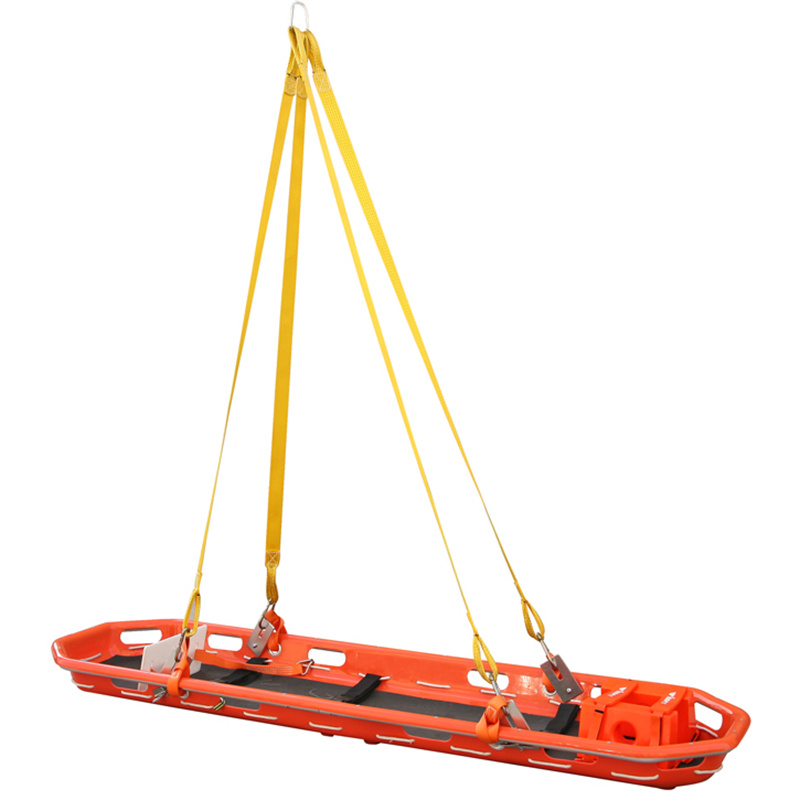 Utilisation de la civière à panier dans les secours en milieu montagneux