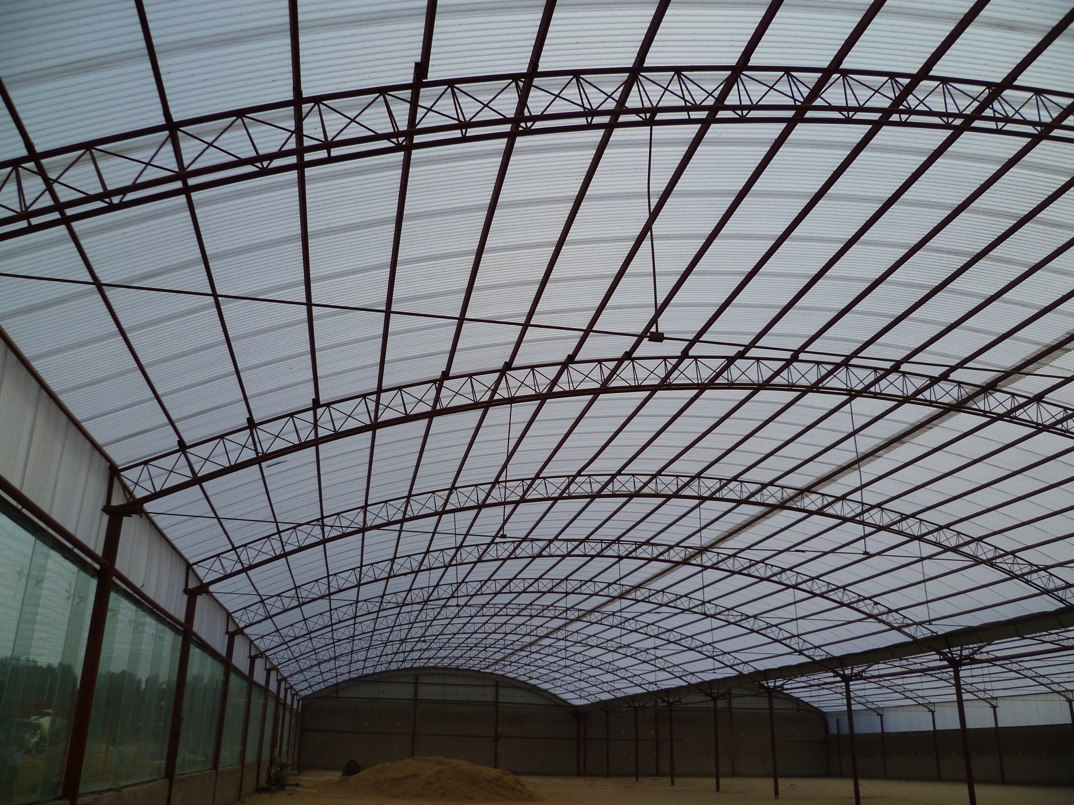 Polycarbonate Sheets for Greenhouse: Climate and Crop Guide