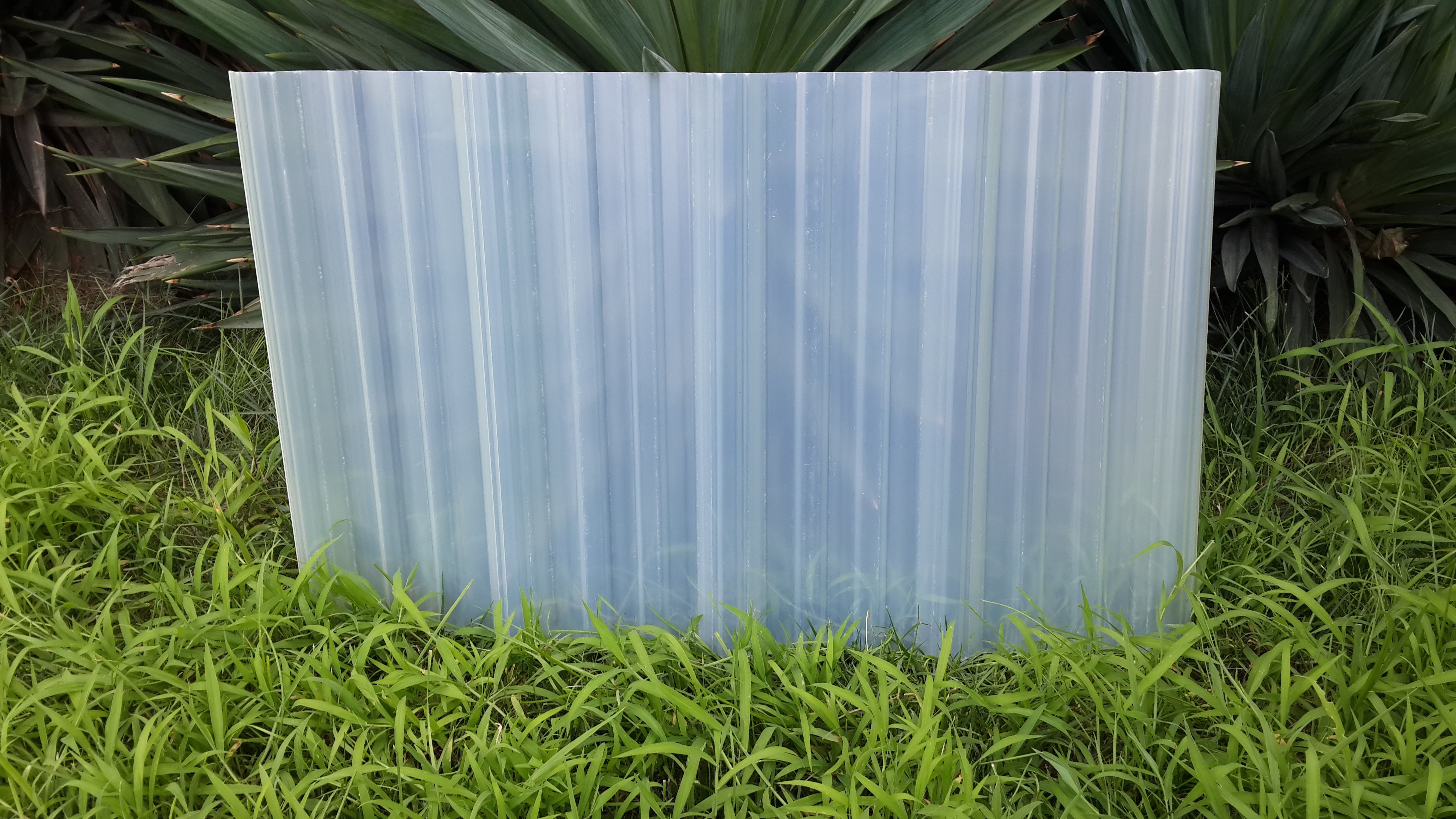 Clear Corrugated Polycarbonate Sheet: How to Size Your Roof