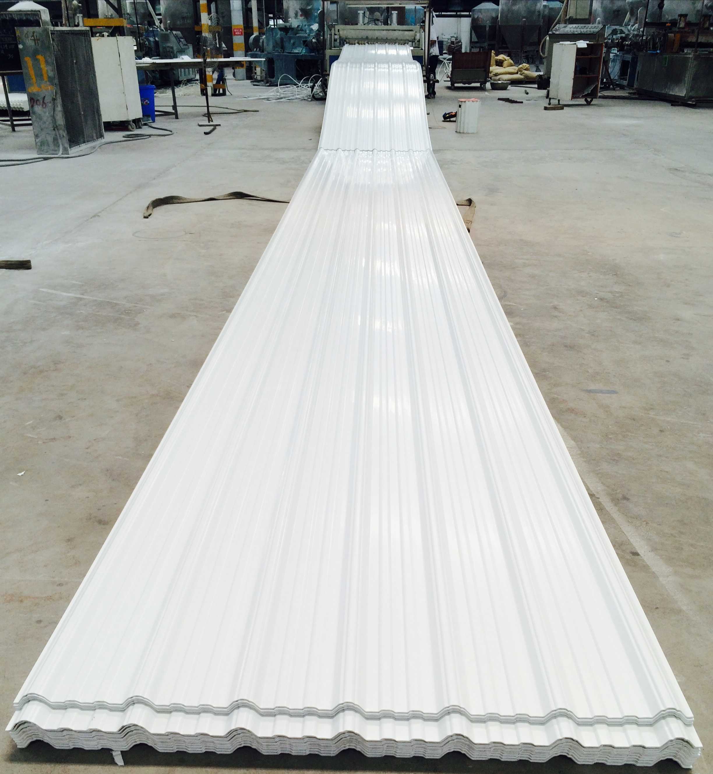 White Polycarbonate Sheets vs Clear: How to Choose?
