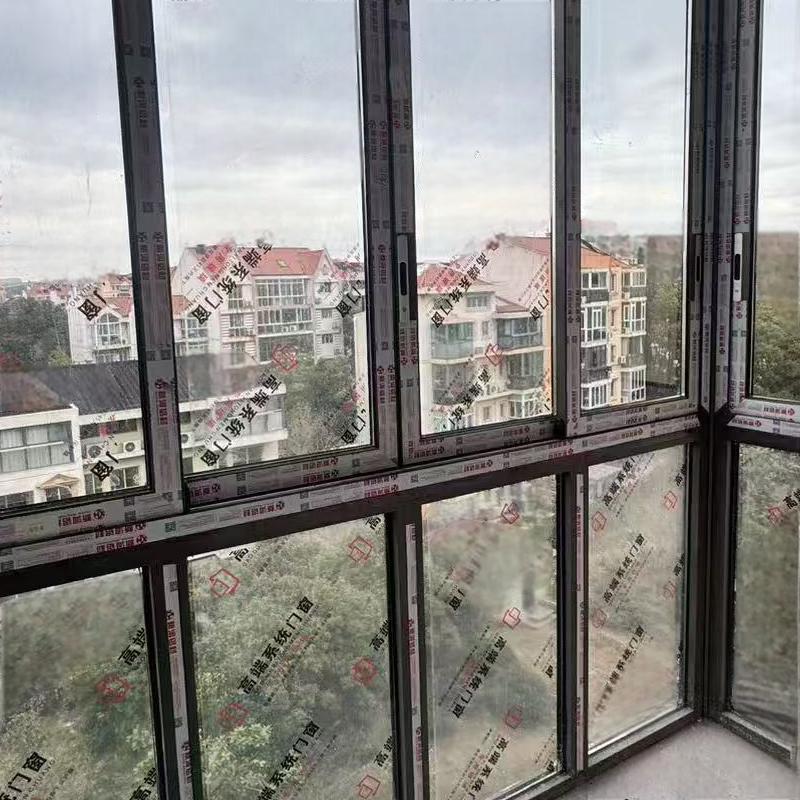 Installatie van aluminium deuren met thermische onderbreking voor serres: professionele tips
