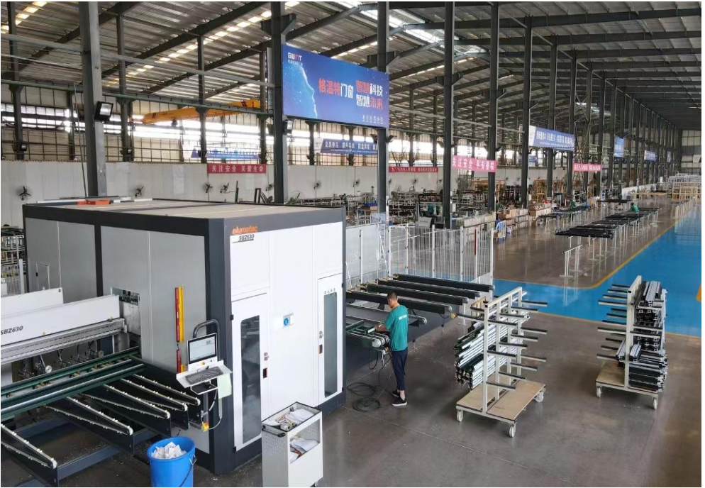Bagaimana Automasi Lanjutan dan Pengilangan Tiga Wilayah-PEAK Menentukan Semula Tingkap Aluminium Arkitektur