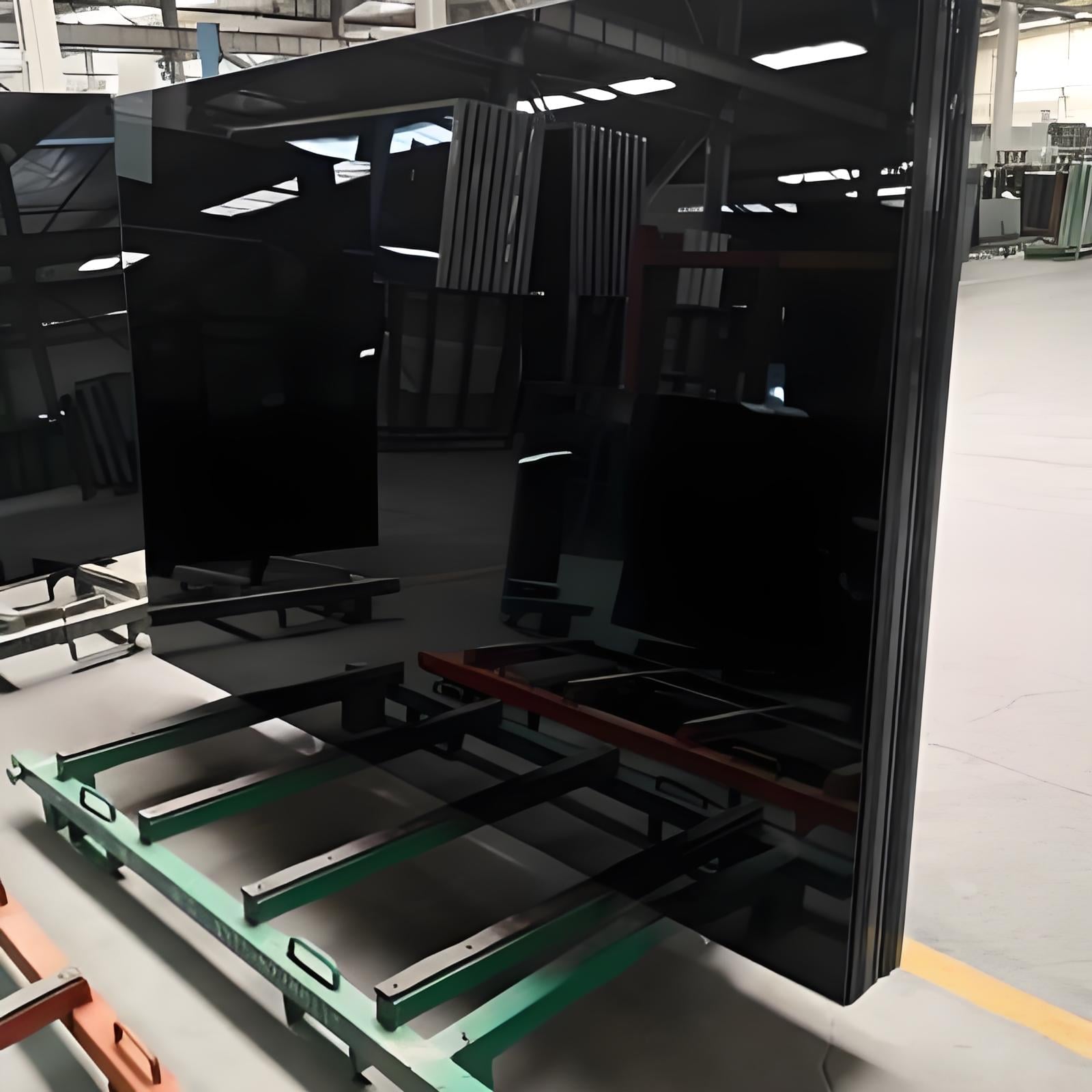 What Makes Laminated Glass the Ultimate Choice for Soundproofing in Urban Homes?