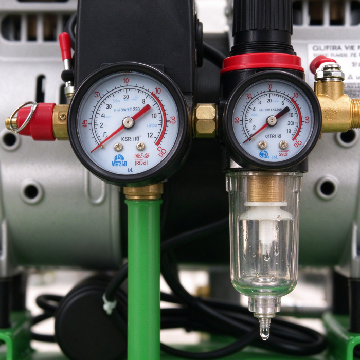 oil lubricated direct driven air compressors 20l 15kw to 22kw b2b catalog-3