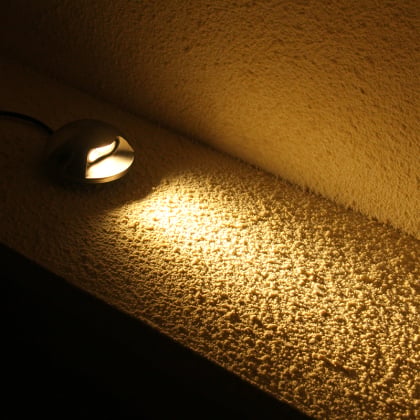 Outdoor side-emitting one-way 透视 base lamp, LED step lamp, walkway lamp