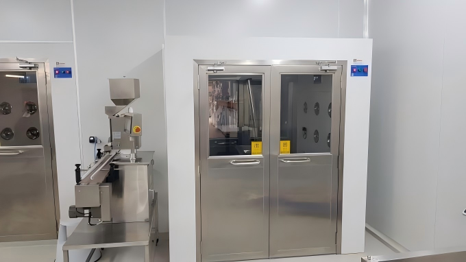 iso 14644 1 class 10000 clean room project be installed in austria  -1