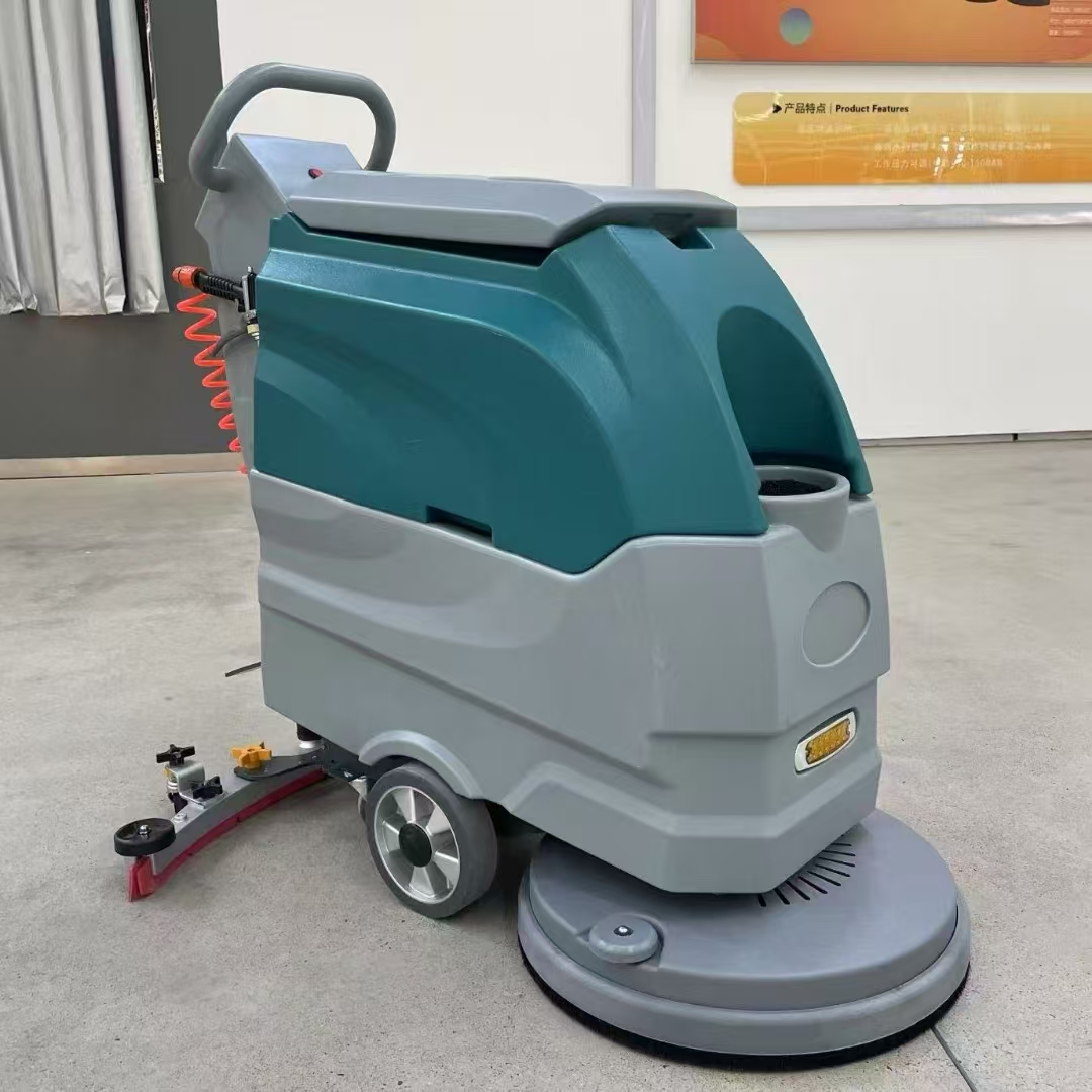 Maximizing Efficiency with Walk Behind Floor Scrubbers