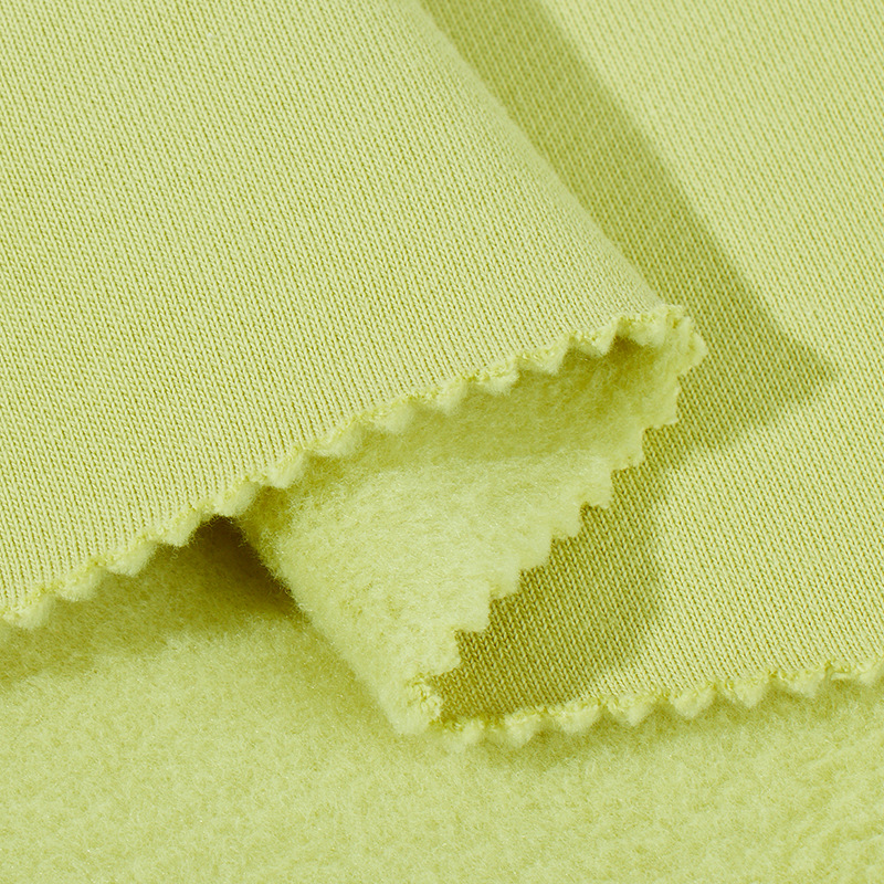 How to select the softest fleece fabric for baby blankets and wraps?