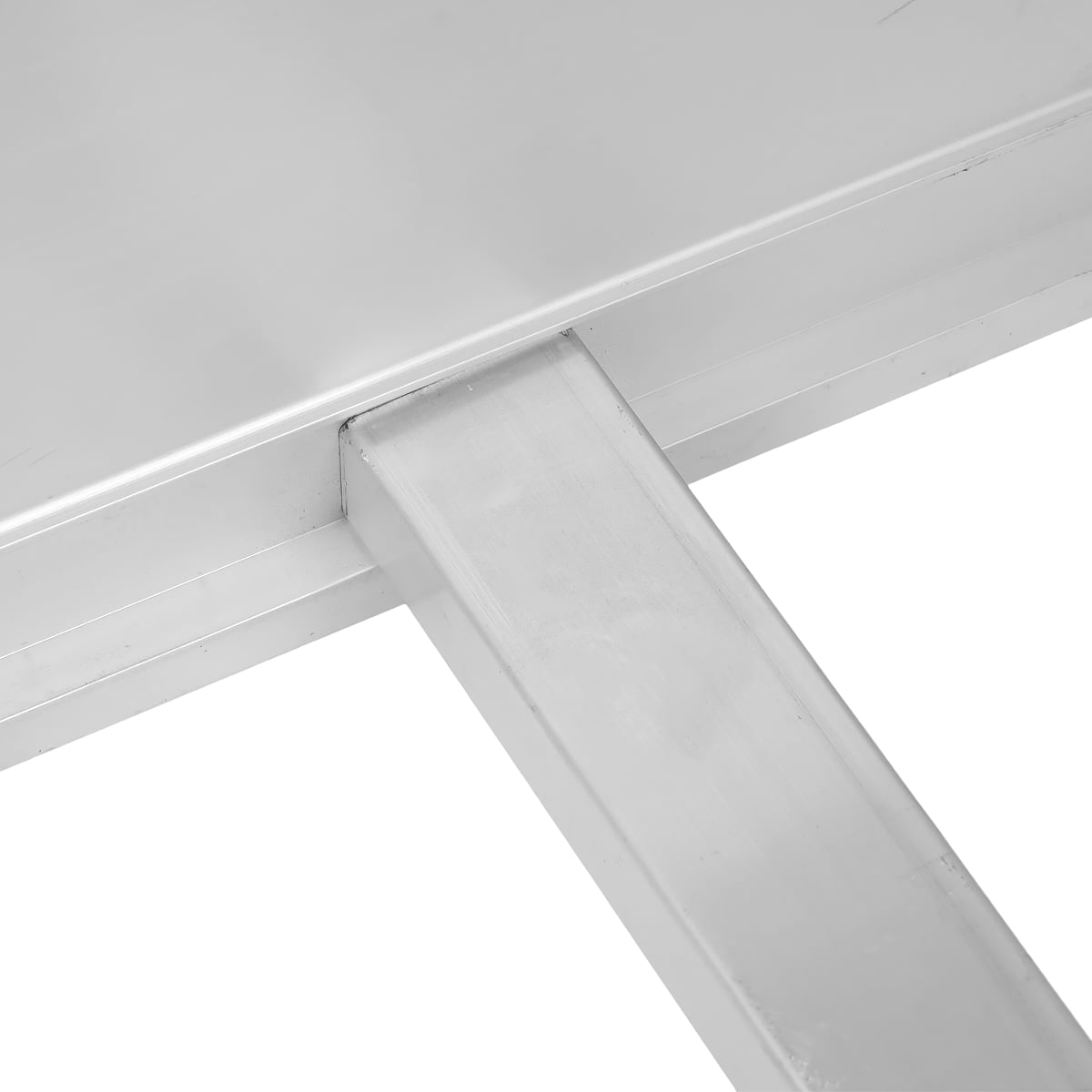 What Design Features Improve the Strength of Cable Ladders?
