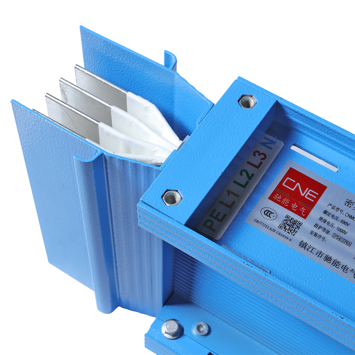What Are the Key Benefits of Using a Voltage Busway in Buildings?