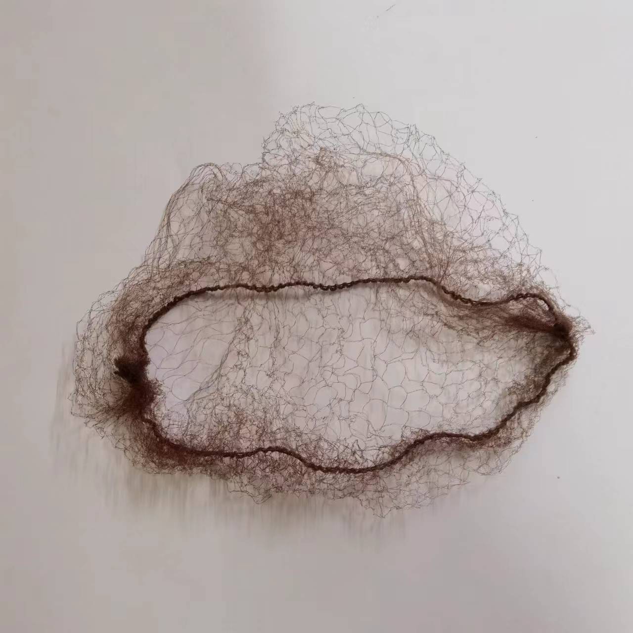 가벼운 무게와 통기성 디자인