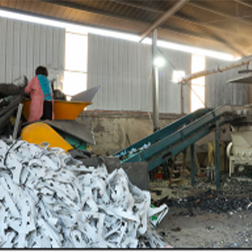 Recyklace odpadu a granulace