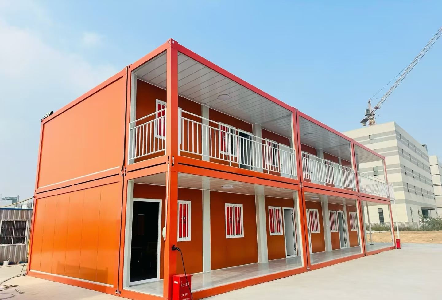How to Insulate Modular Container Houses for Year-Round Construction Site Projects