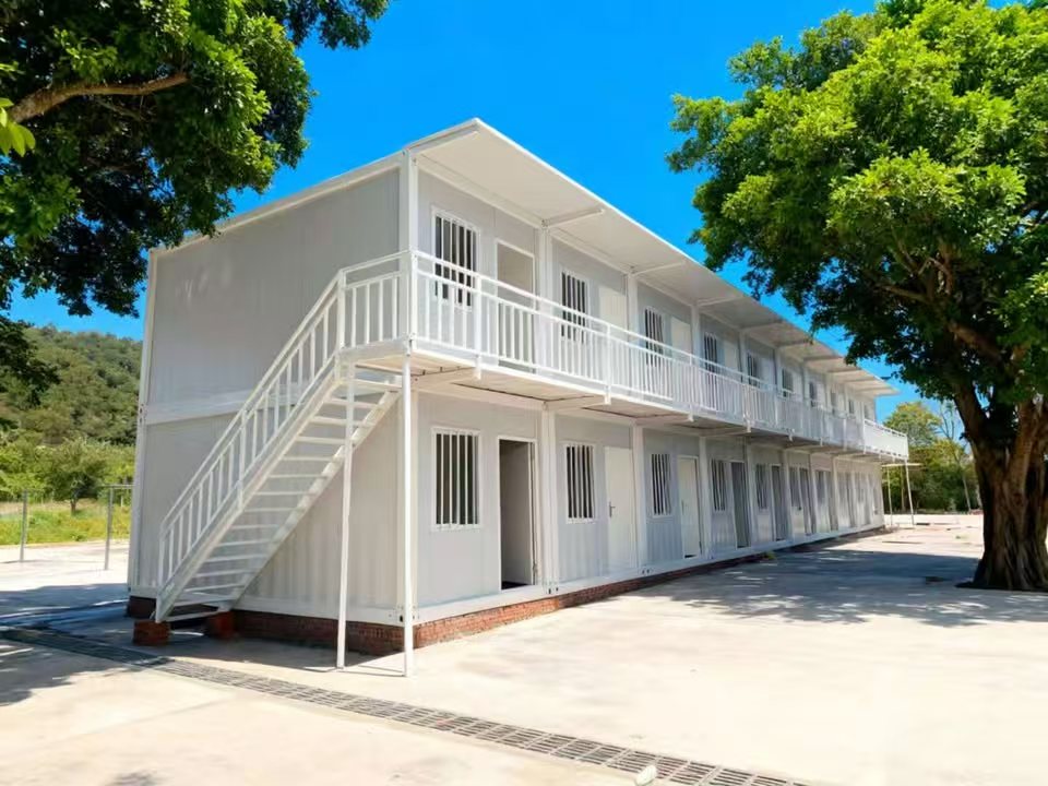 From Temporary Housing Problems to Smart Modular Solutions