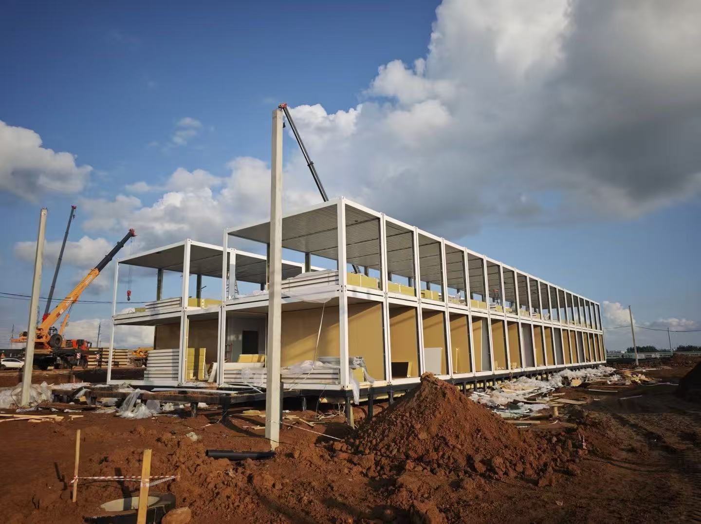 Why Flat Pack Container Houses Are Transforming Construction Site Camps