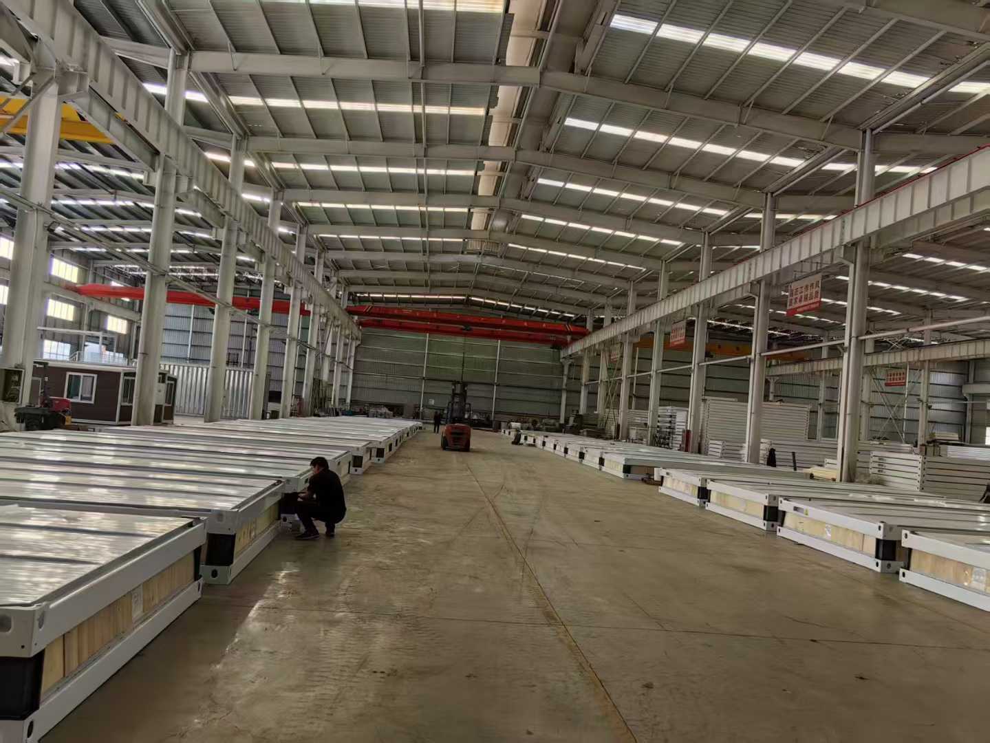 200 Sets Fast Assembly Container Houses for Workers’ Dormitory in Russia