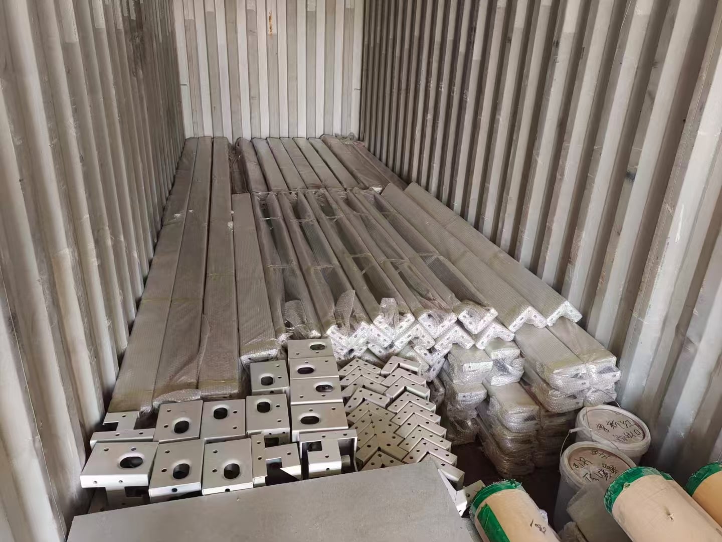 Why Flat Pack Container Houses Are Transforming Construction Site Camps