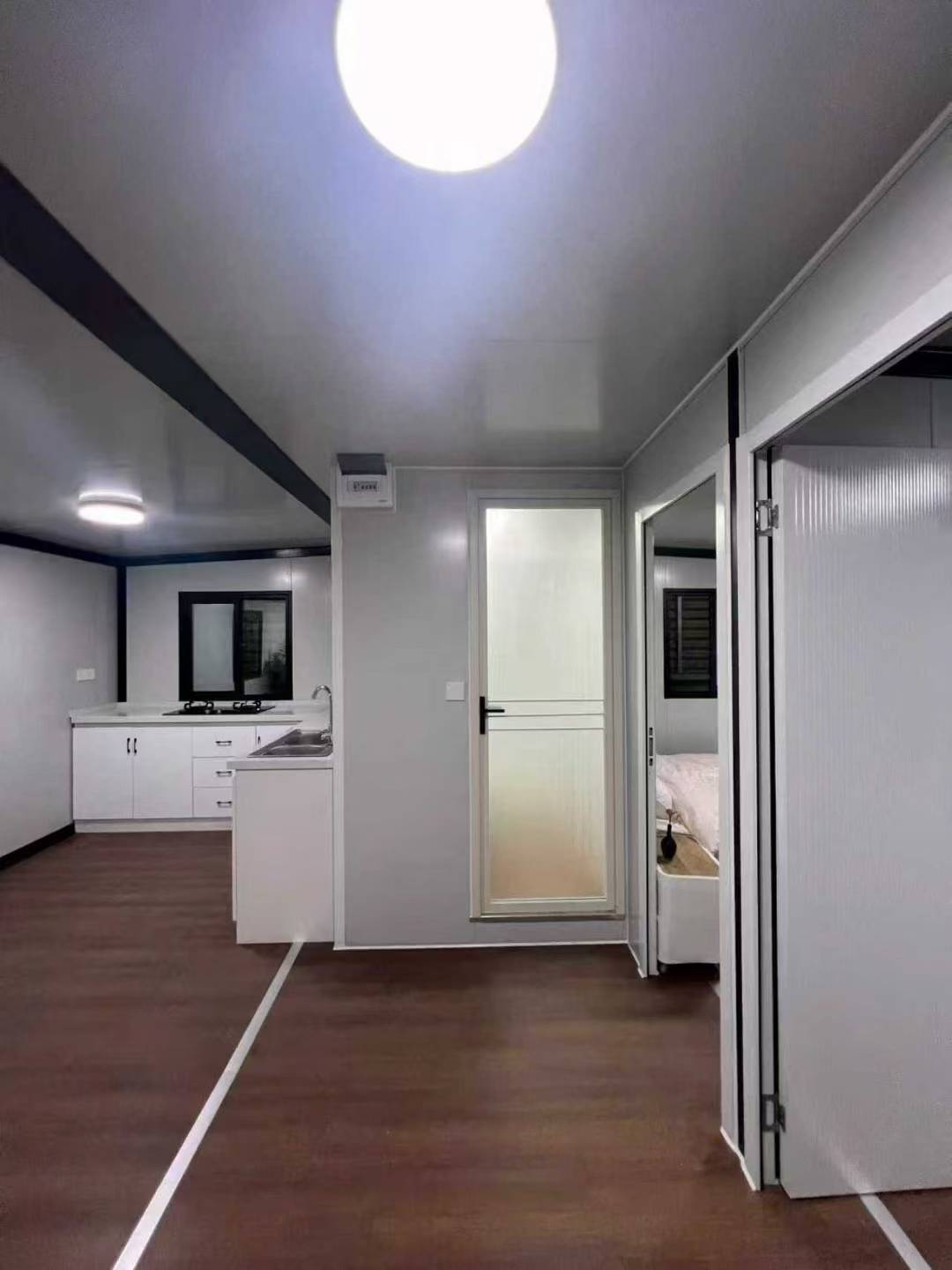 A Smarter Way to Build Holiday Cabins 35 Units 20ft Expandable Container Houses Delivered to Australia