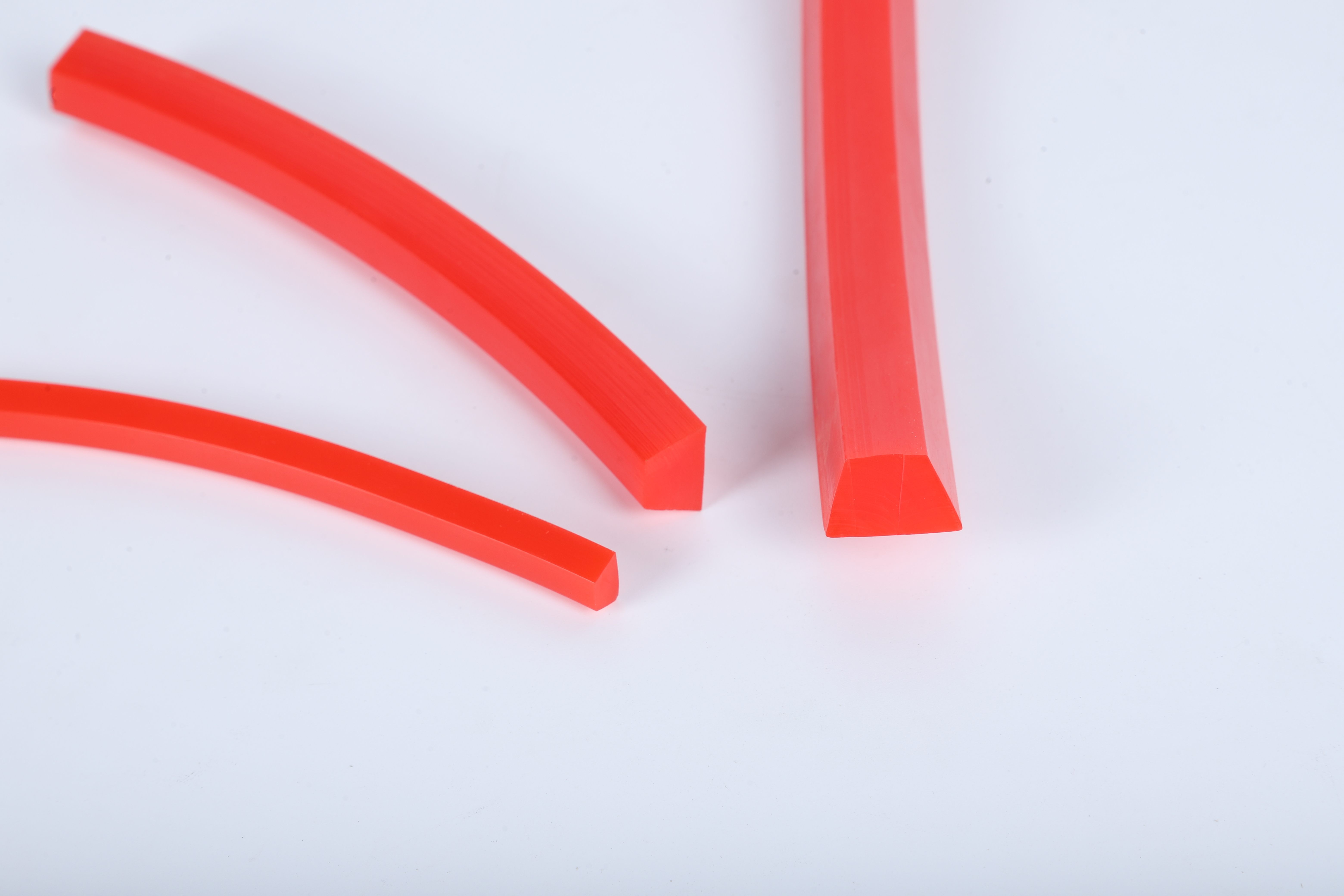 The science of friction: Why our mecanum wheels offer superior grip on wet floors.