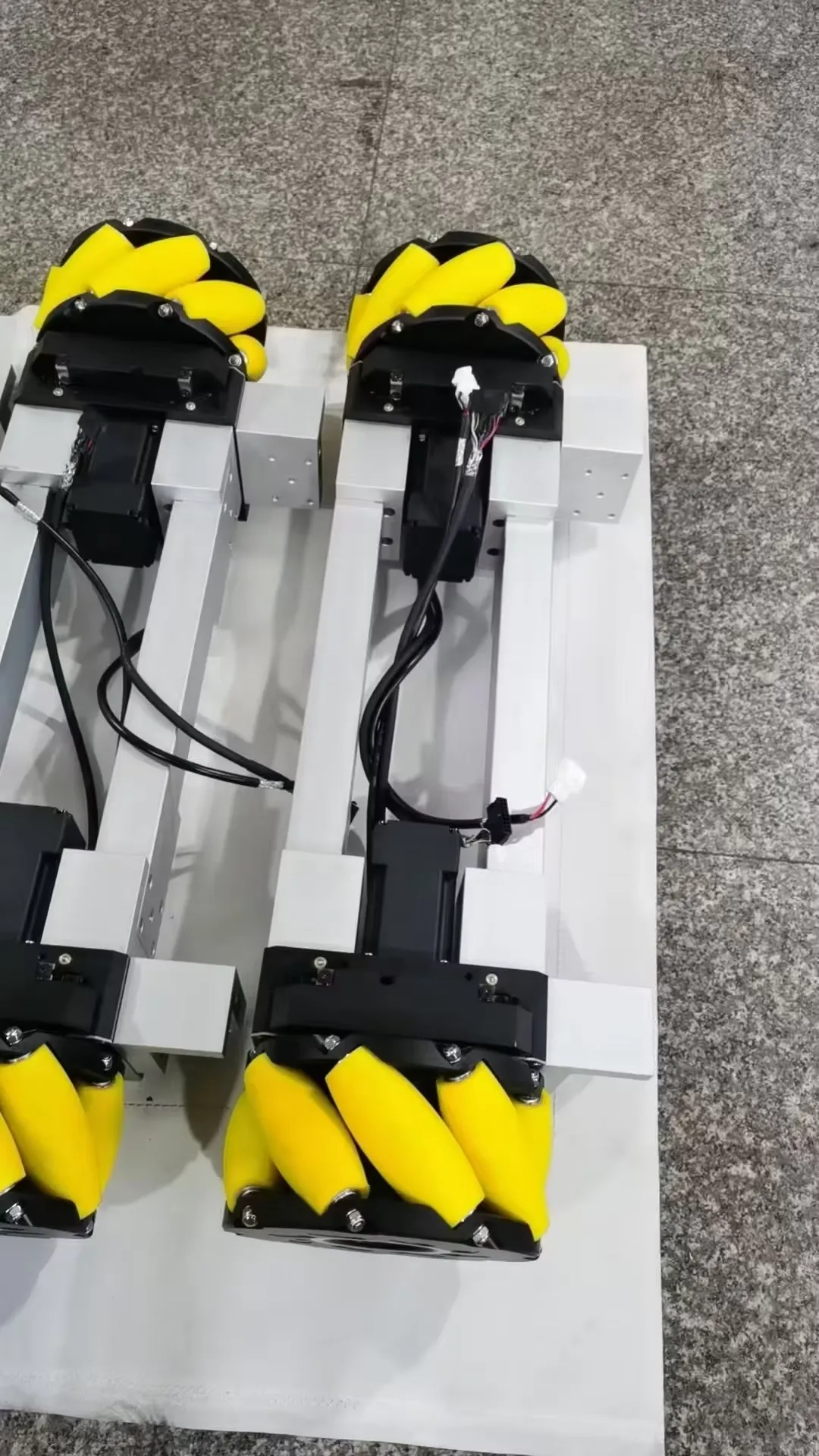 What Are the Key Benefits of Using Custom Rubber Rollers in Factories?