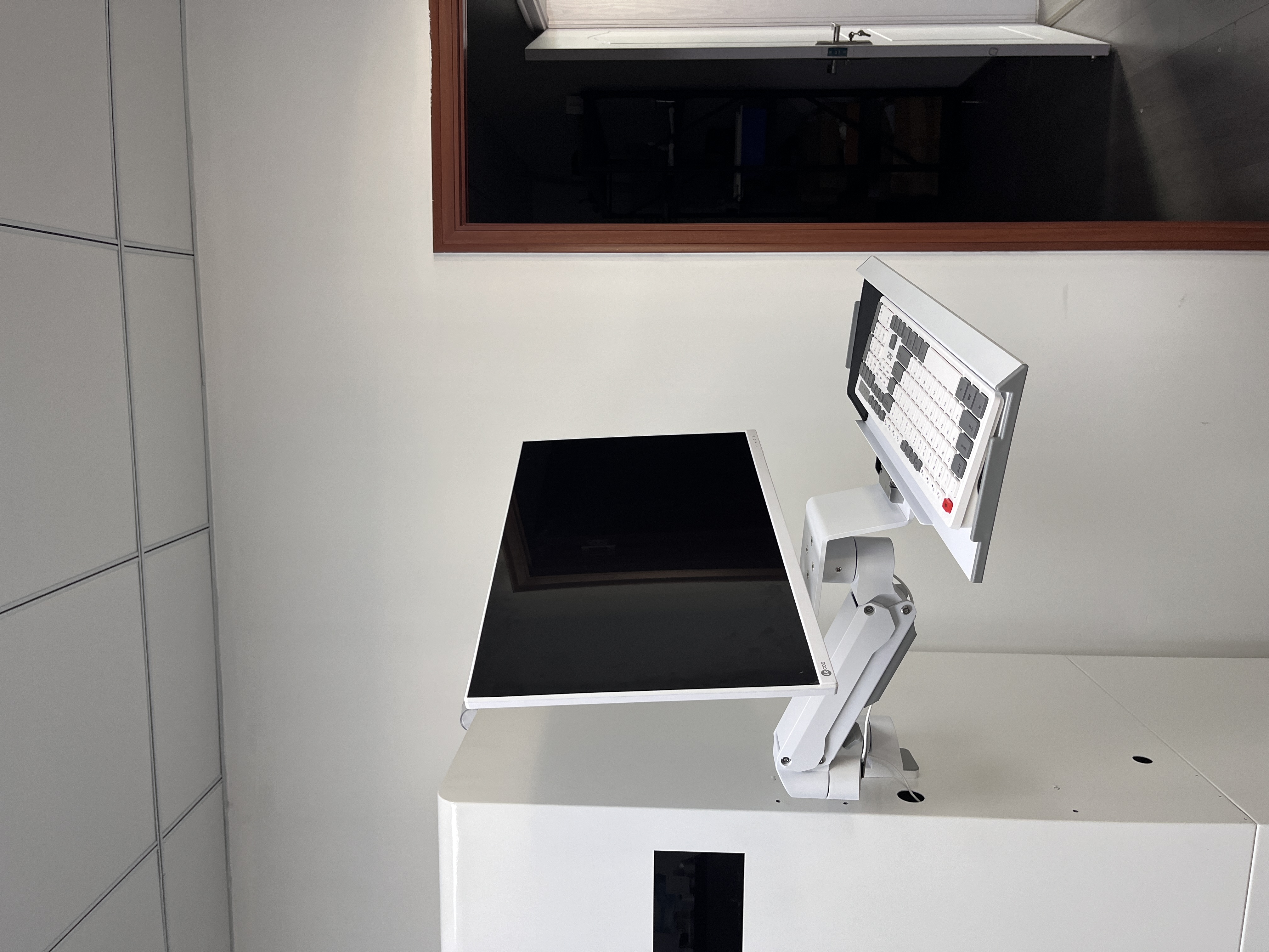 Industrial Monitor Mounts:Improving Efficiency and Flexibility in Modern Workspaces