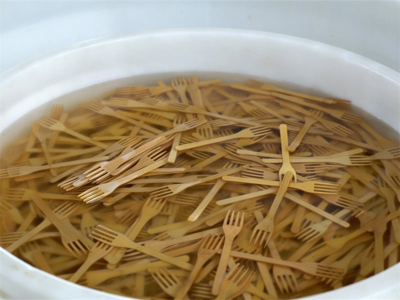 Soaking–Moisture Absorption and Crack Prevention