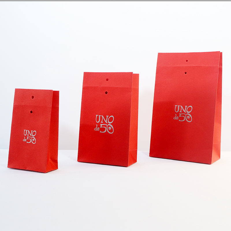 Customized Jewelry Gift Bags Premium Paper Bags for Unique and Elegant Presentation  