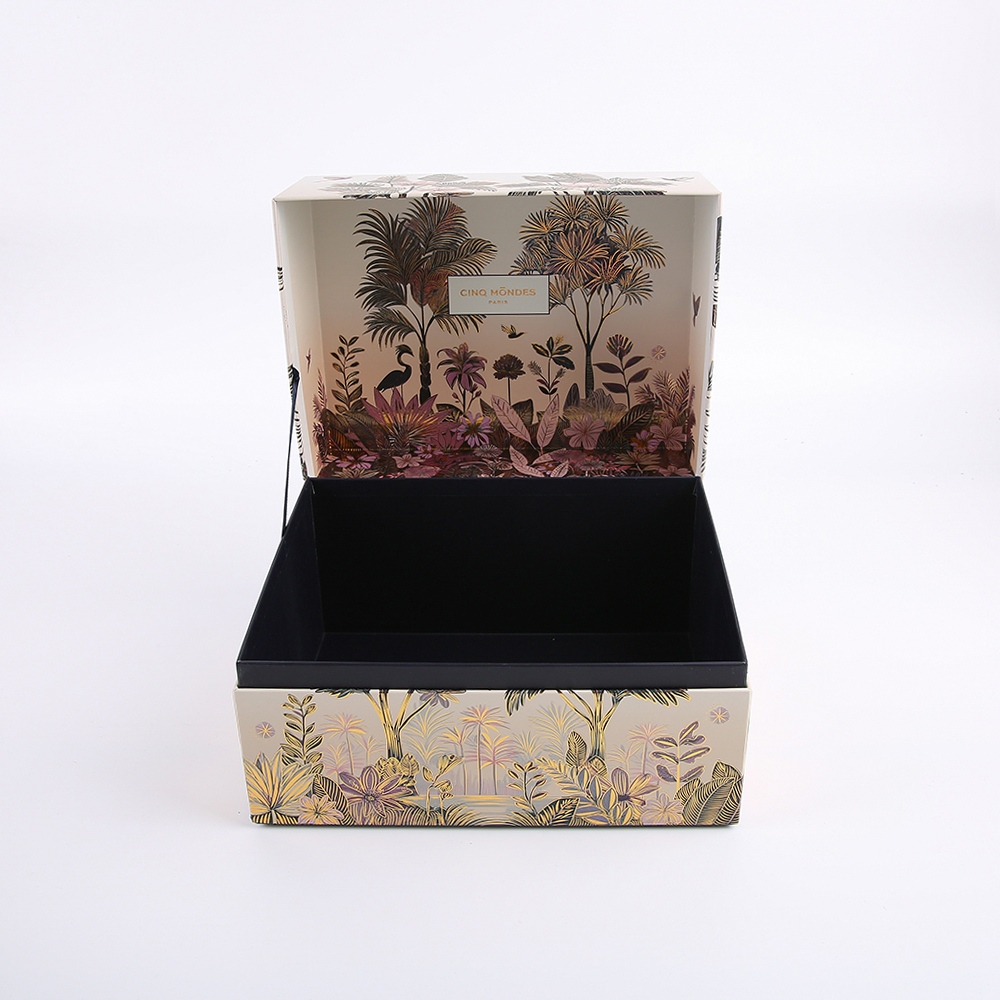 Luxury Custom Size Recyclable Hot Stamping Packaging Grey Board Rigid Gift Calendar Magnetic Closing Paper Box with Lid
