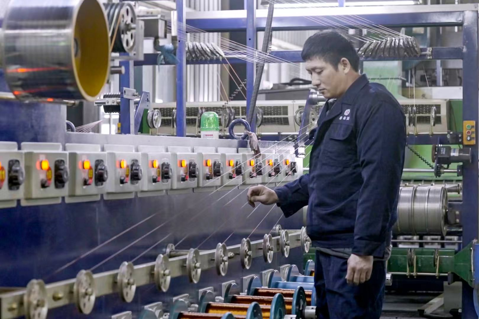 Innovation as the Foundation, Digital Intelligence as the Driver! Yujiang Huaerda Cable Accelerates High-Quality Development