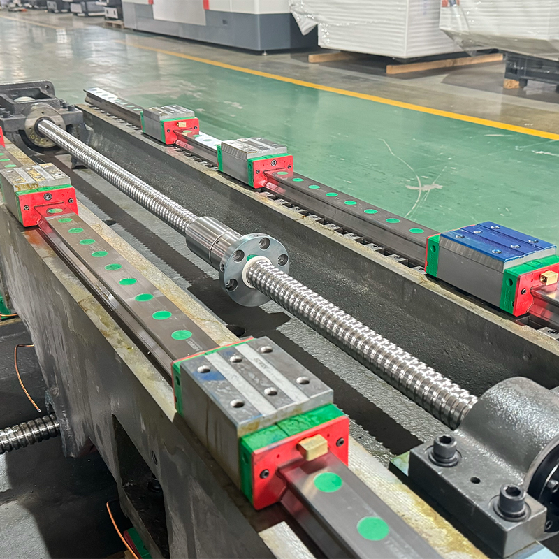 2.High precision guide rails.jpg
