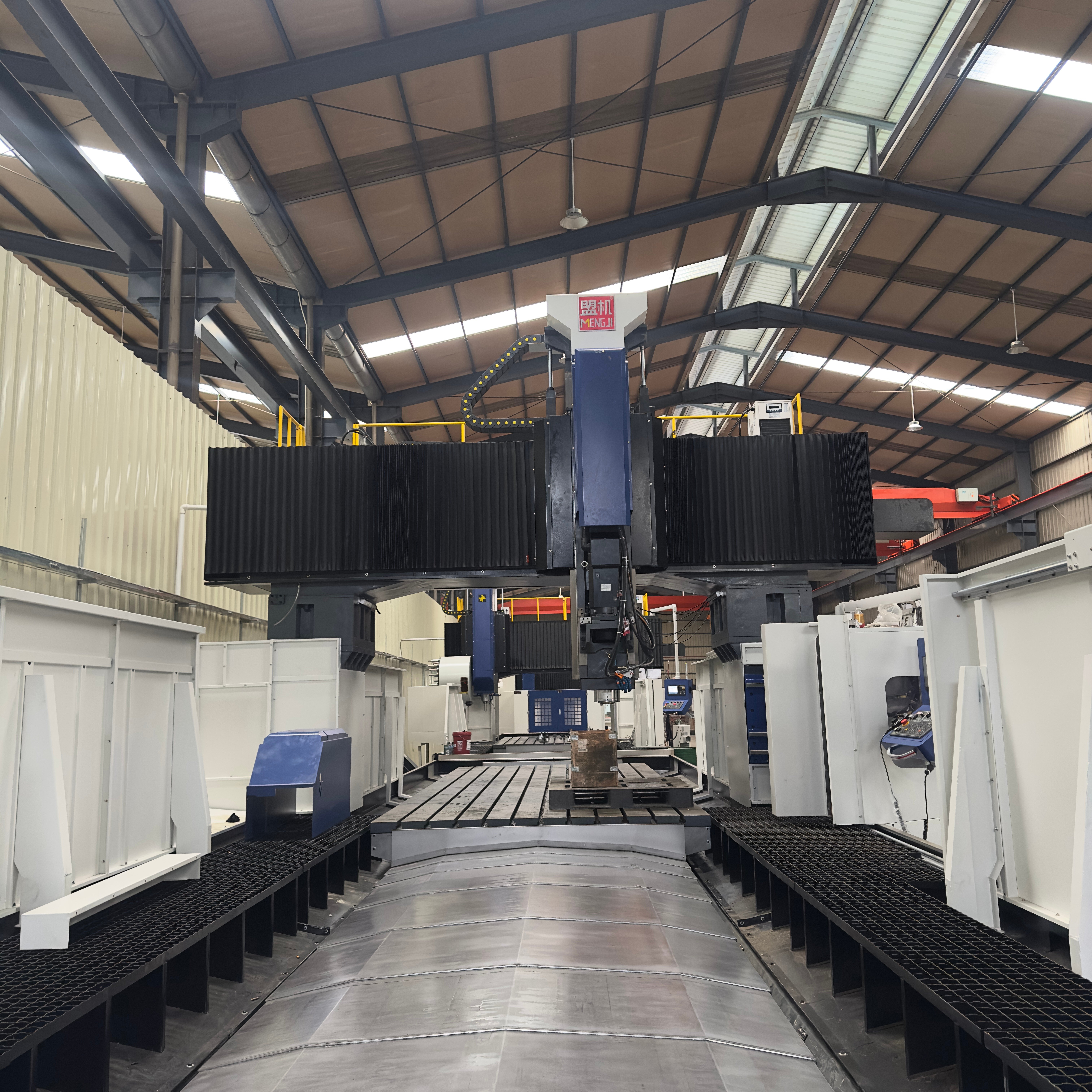 12.ME-6028 Machining Center.jpg