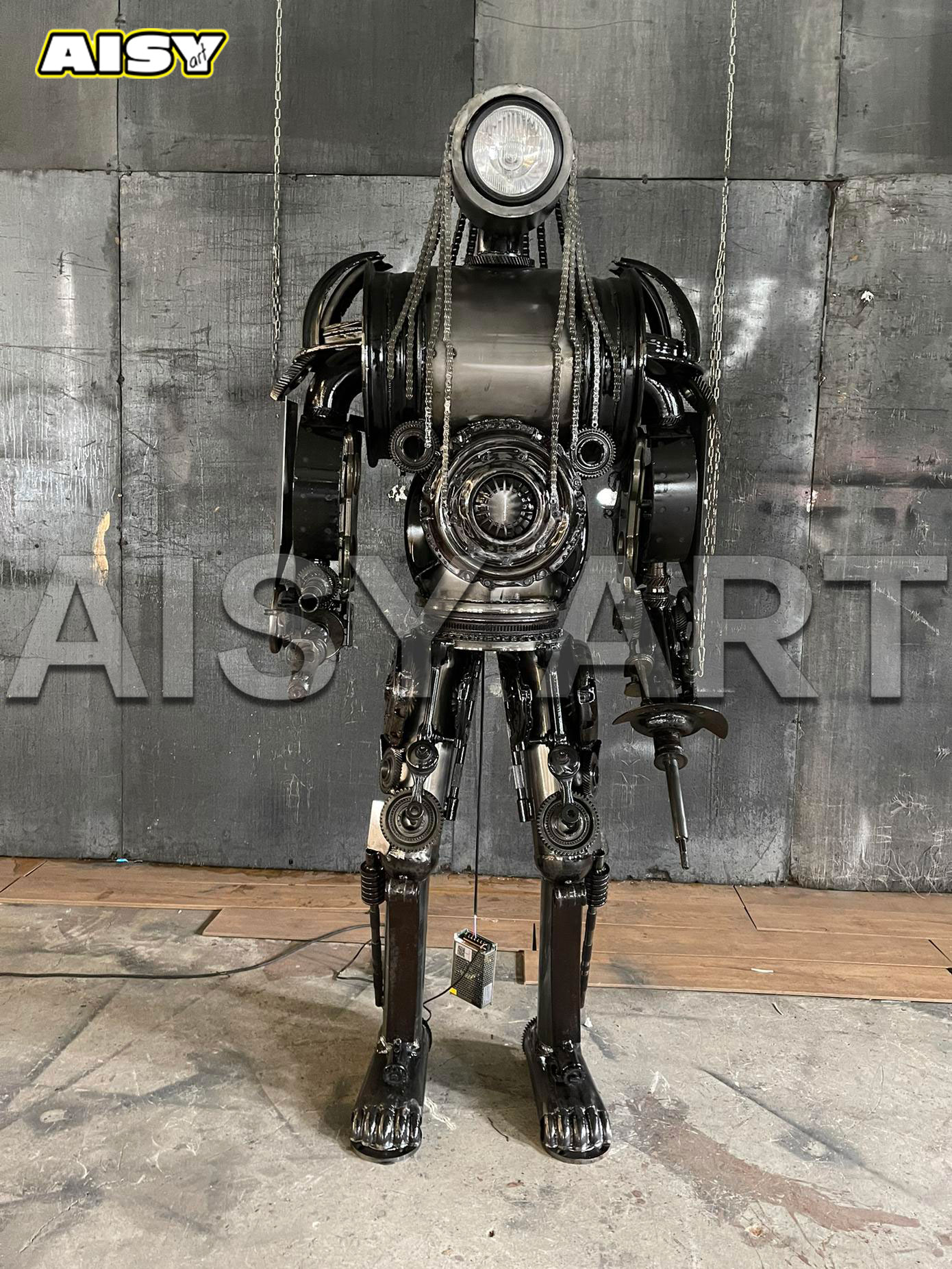 Eye - Catching Metal Crafts Decor