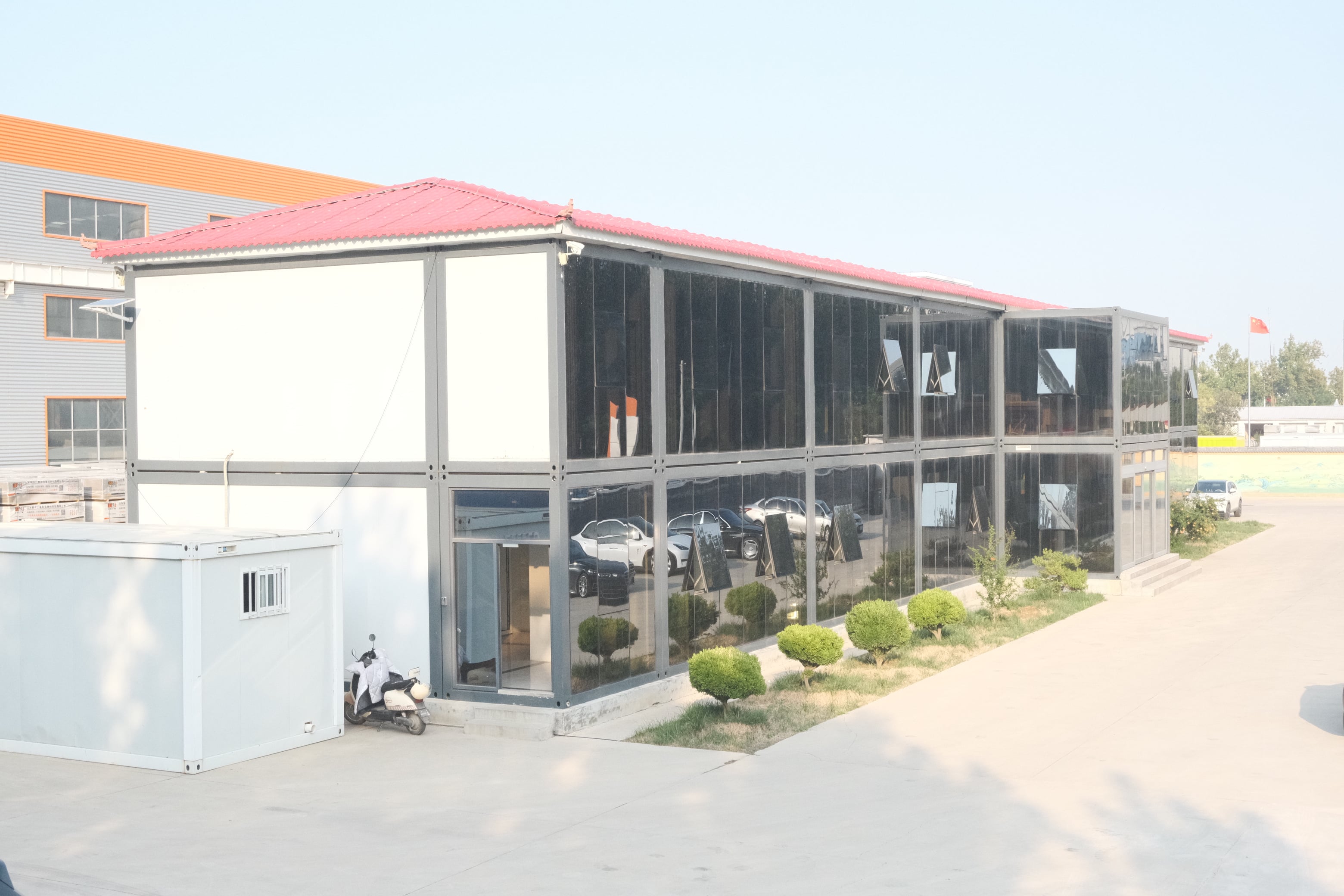 Detachable container house