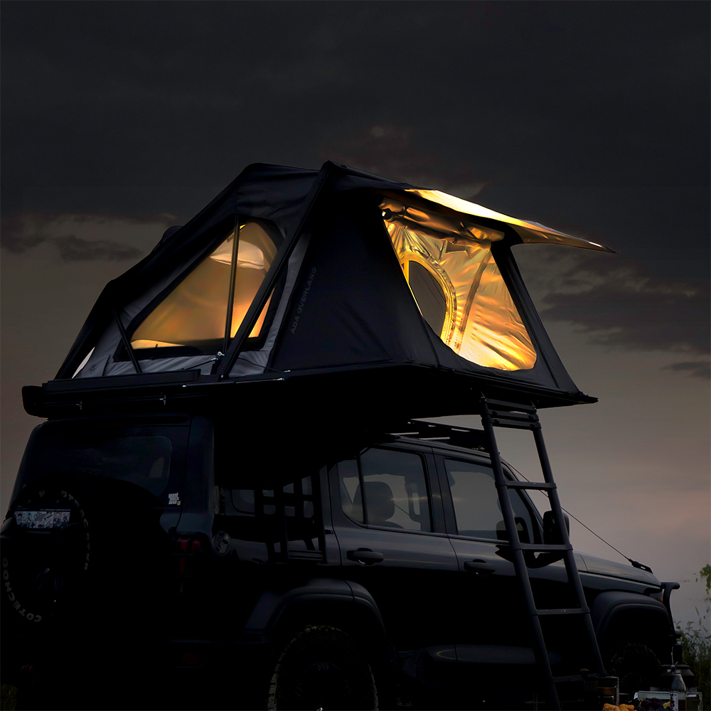 Explorați aerul liber cu cortul nostru durabil de tip rooftop pentru camping