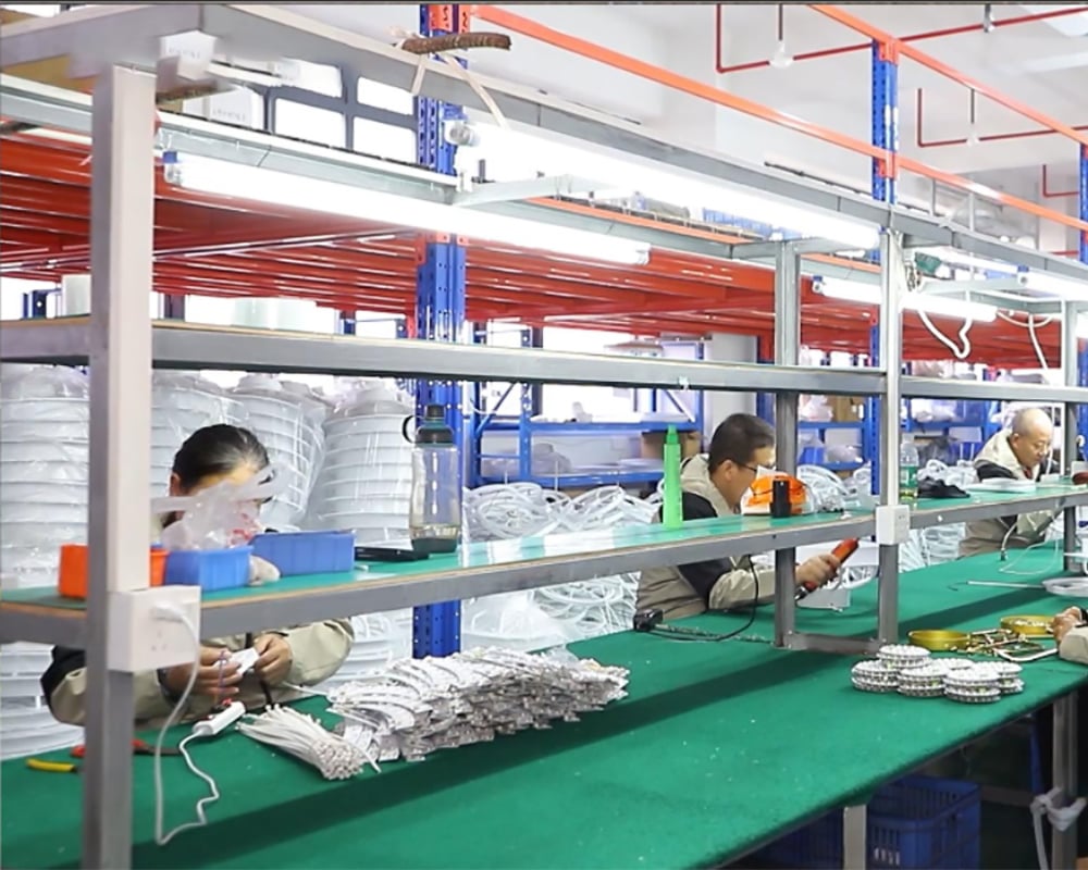 Same Factory Behind Amazon Best-Seller Fan-Light