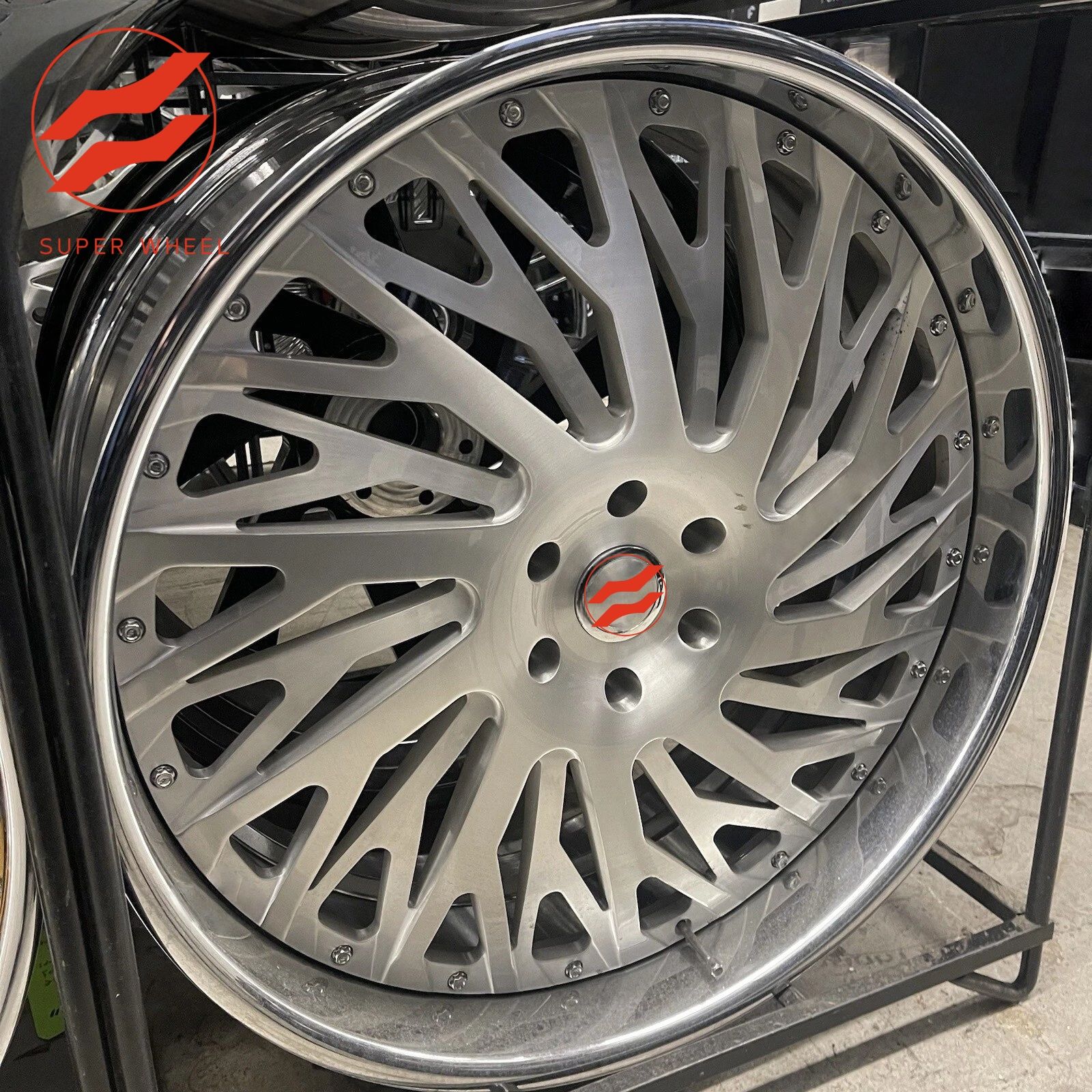 Piedzīvojiet galējo sniegumu kopā ar Forgex Speed Luxury riteniem