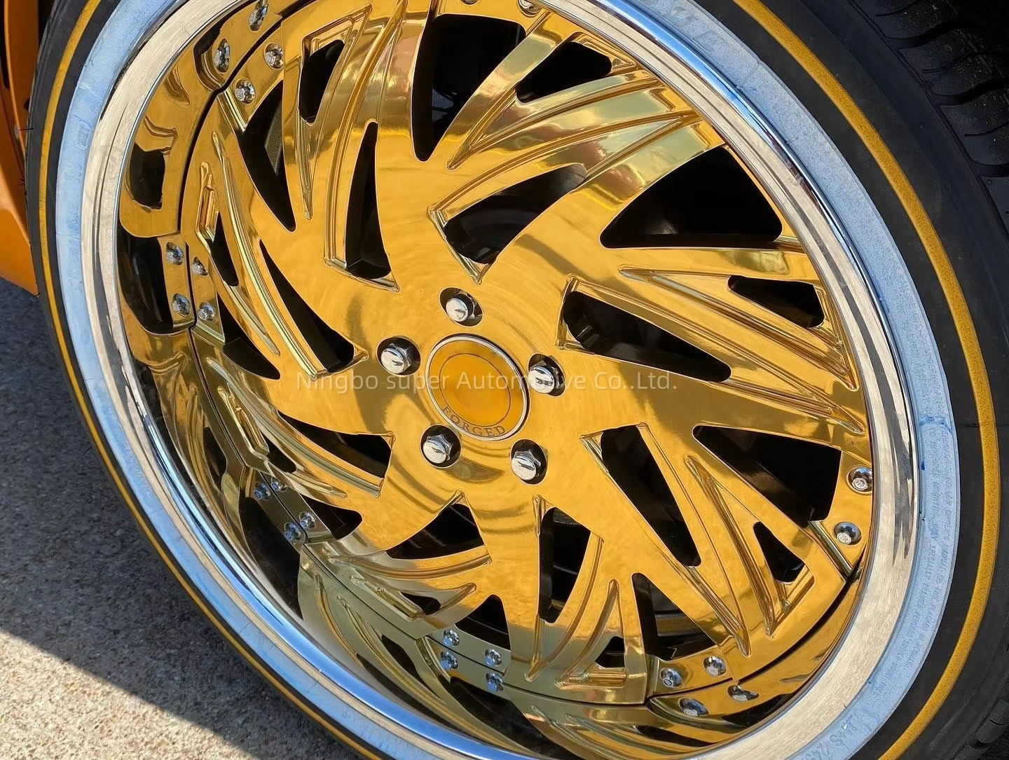 Tingkatkan Pengalaman Berkendara Anda dengan Velg Dua Bagian Berdesain Deep Dish