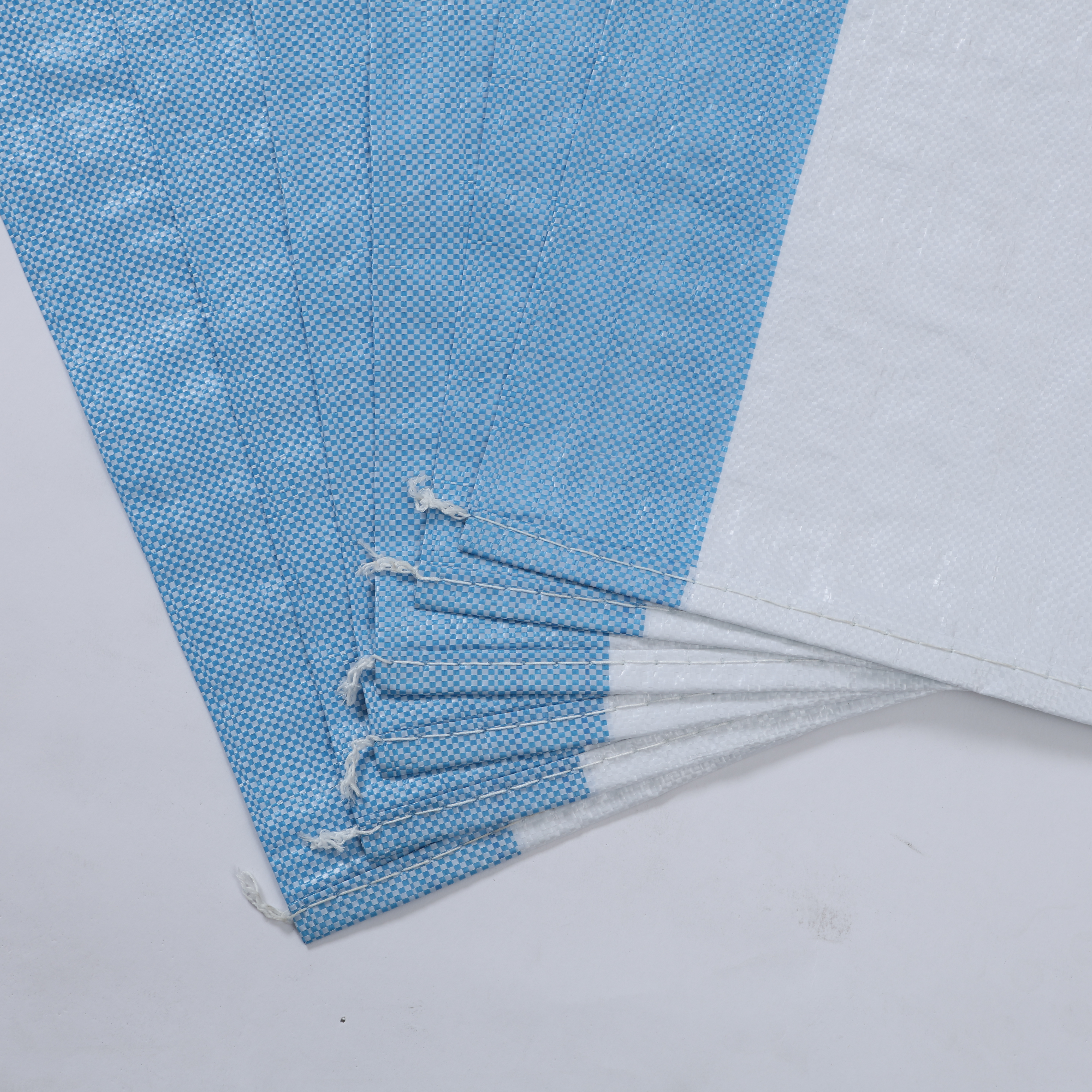 Understanding Breathability Balance in Feed Bag Fabric Design