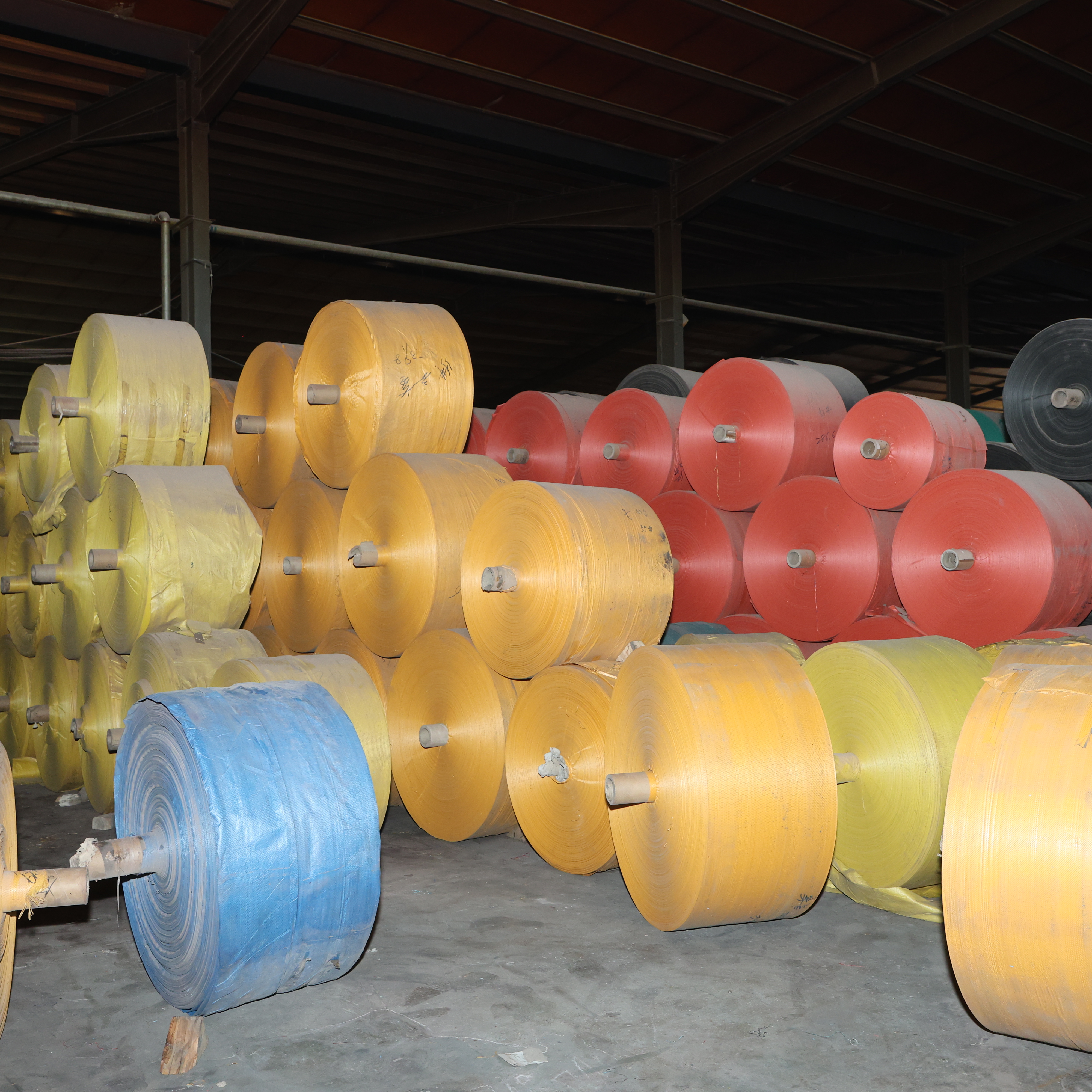 Automated vs Manual Production Lines in Woven Bag Factories