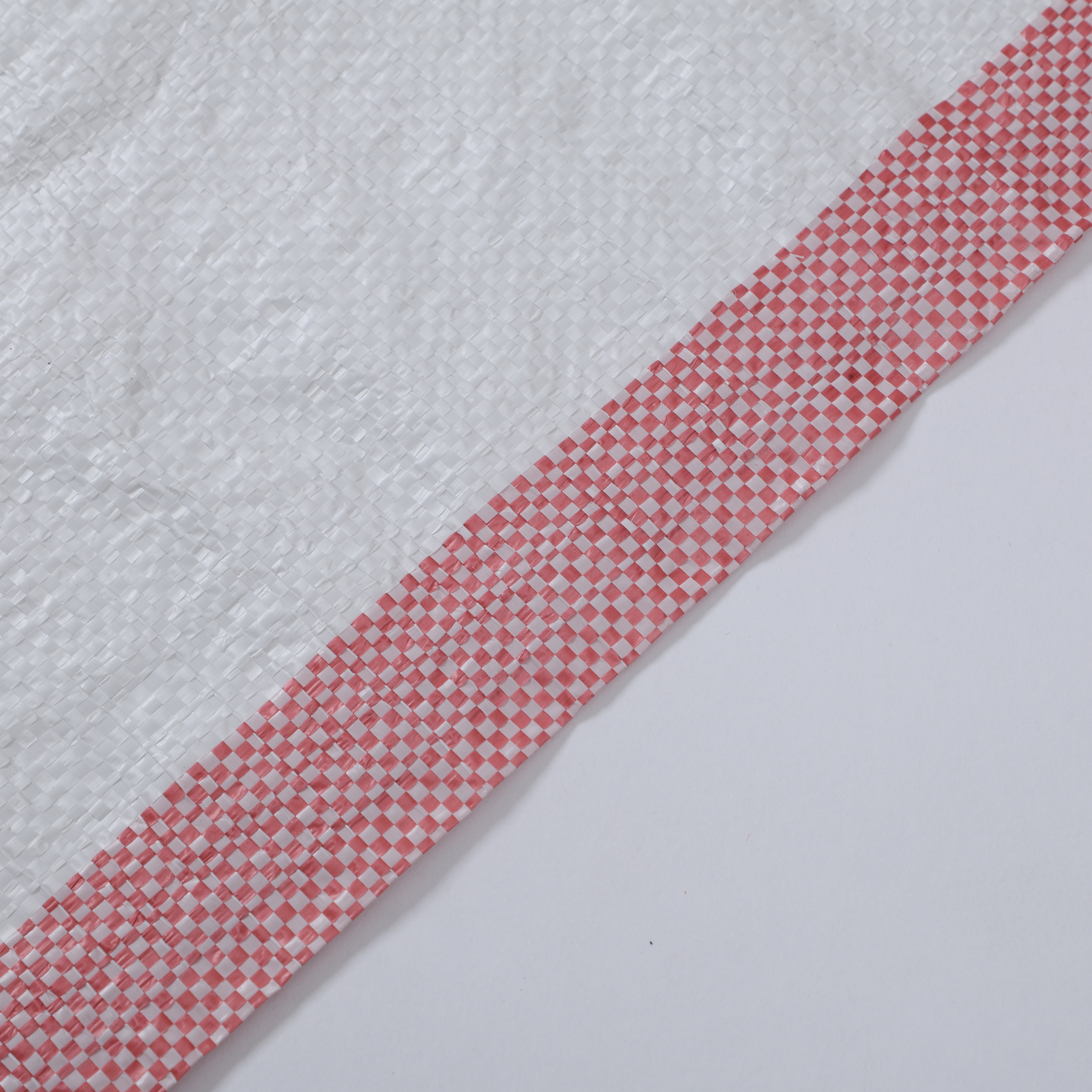 Understanding the Weaving Structure Behind PP Woven Bag Strength