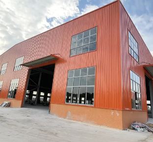 What surface treatment choices are available in structural steel fabrication