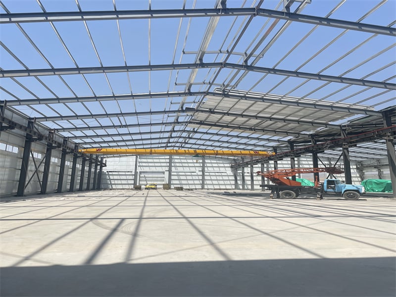 Almacén de Estructura de Acero Duradero para Almacenamiento Industrial y Comercial