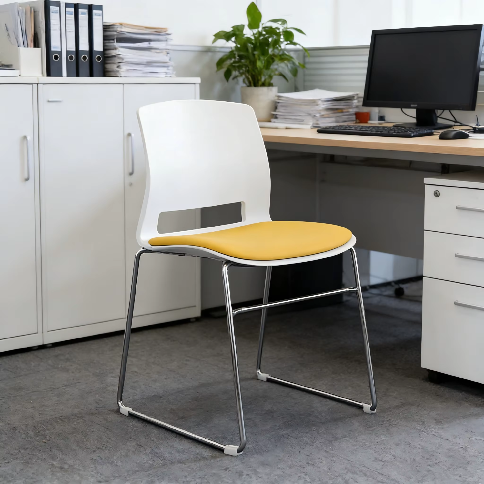 Lightweight Modern Office Chair Ergonomic Staff Chair Steel Frame With Cushion Stackable Suitable for a Variety of Scenarios