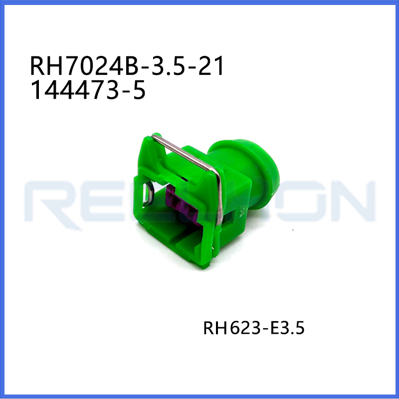 RH7024B-3.5-21/144473-5  24 V, 2 Position, Automotive Housing for Female Terminals