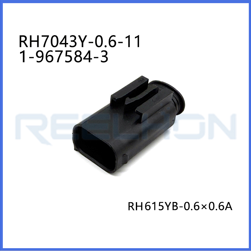 7043Y-0.6-11/ 1-967584-3/50V / Automotive Housing for Female Terminals