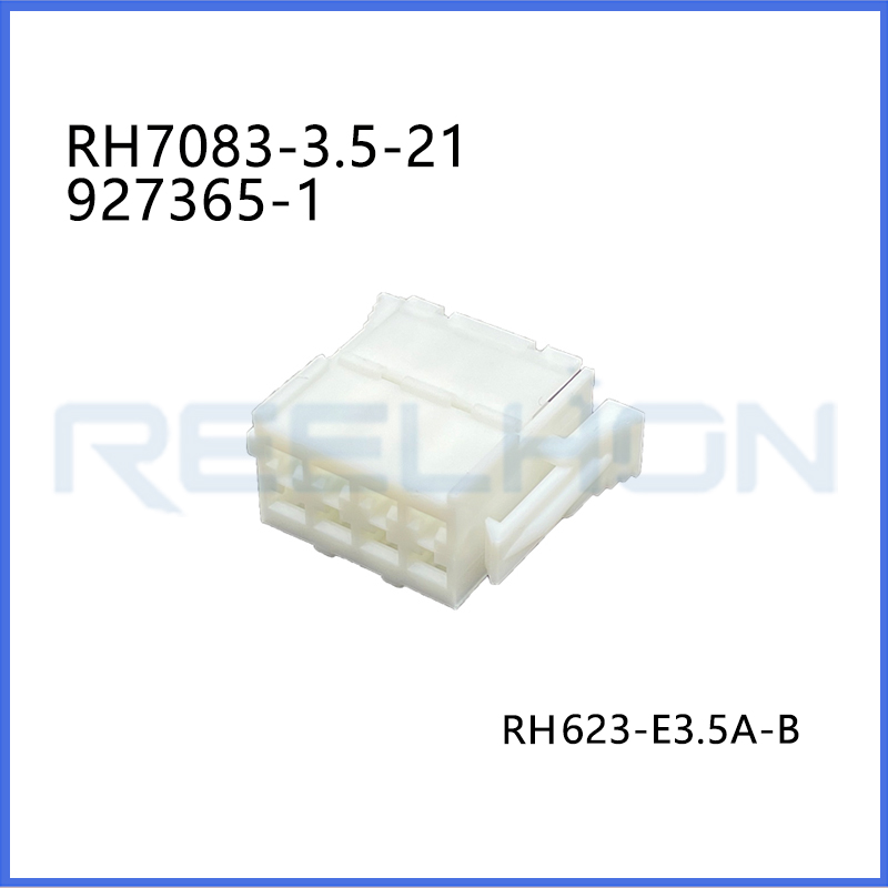 RH7083-3.5-21/927365-1 12 V / 24 V, 8 Position, Automotive Housing for Female Terminals