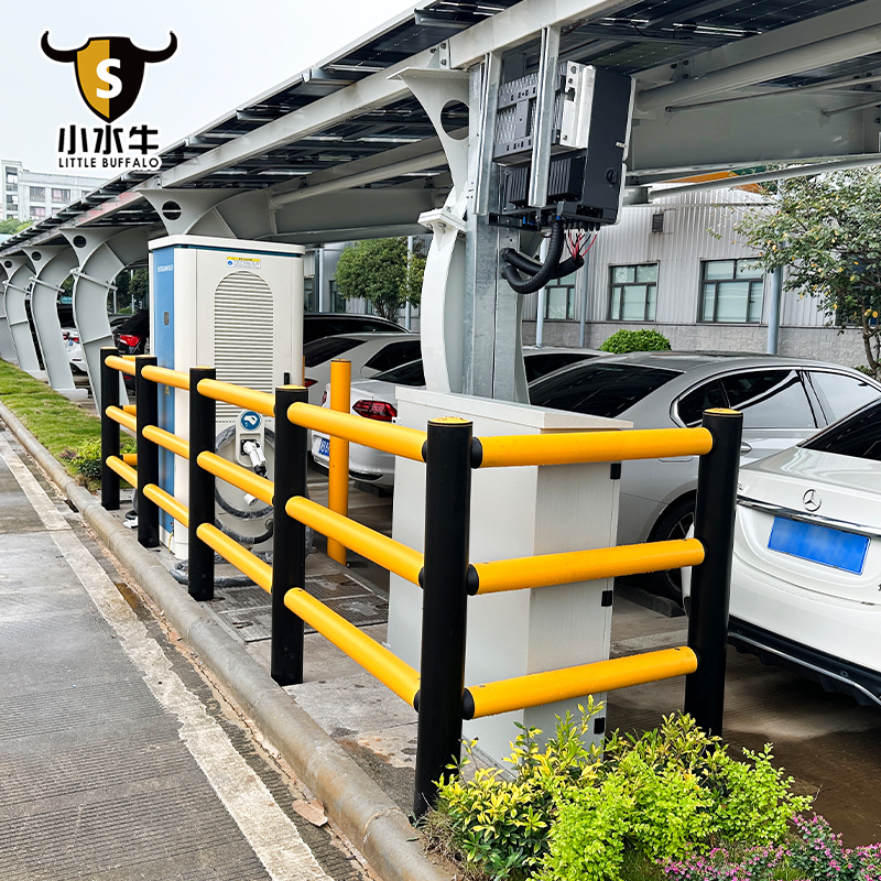 An toàn Vượt trội với Lắp đặt Lan can Polymer