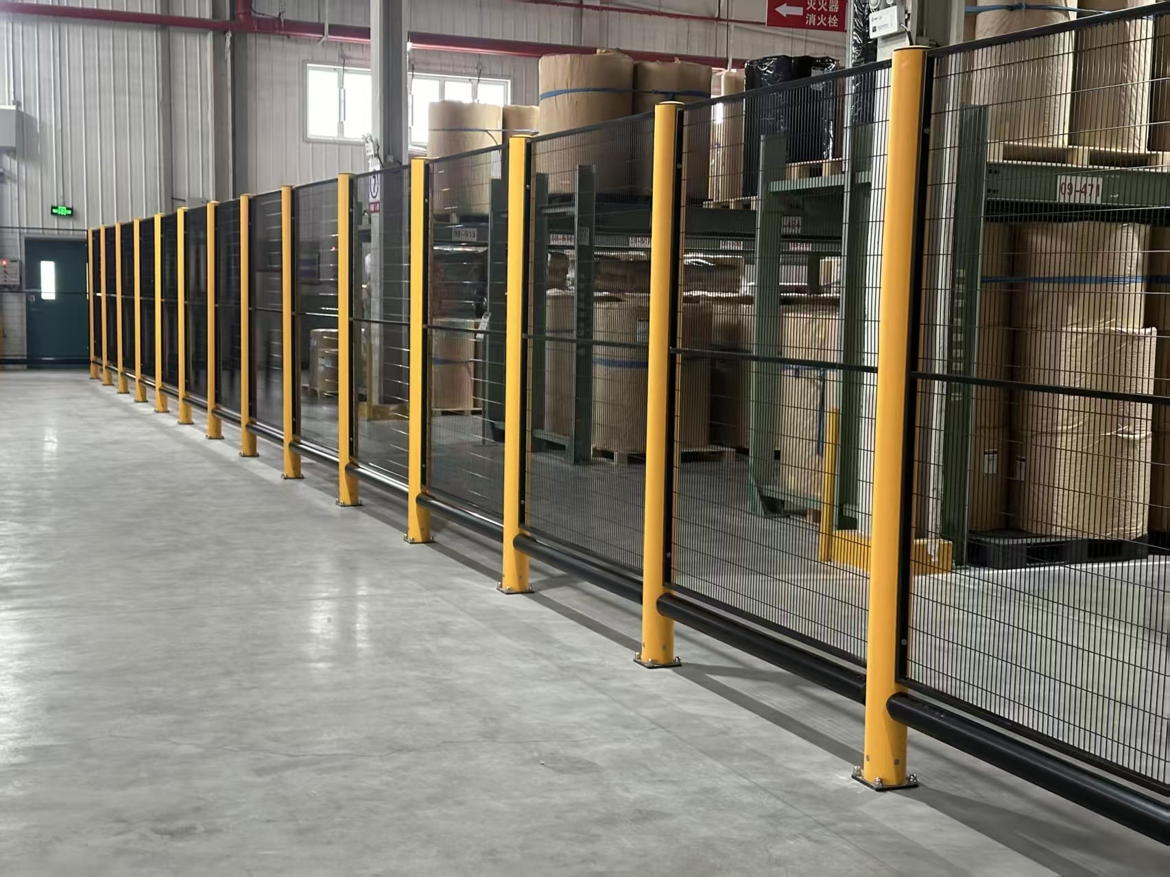 Barriera LW di Alta Qualità, Guardrail Alto, Nuovo Design per la Sicurezza Stradale Standard, Vendita all’Ingrosso da Fabbrica